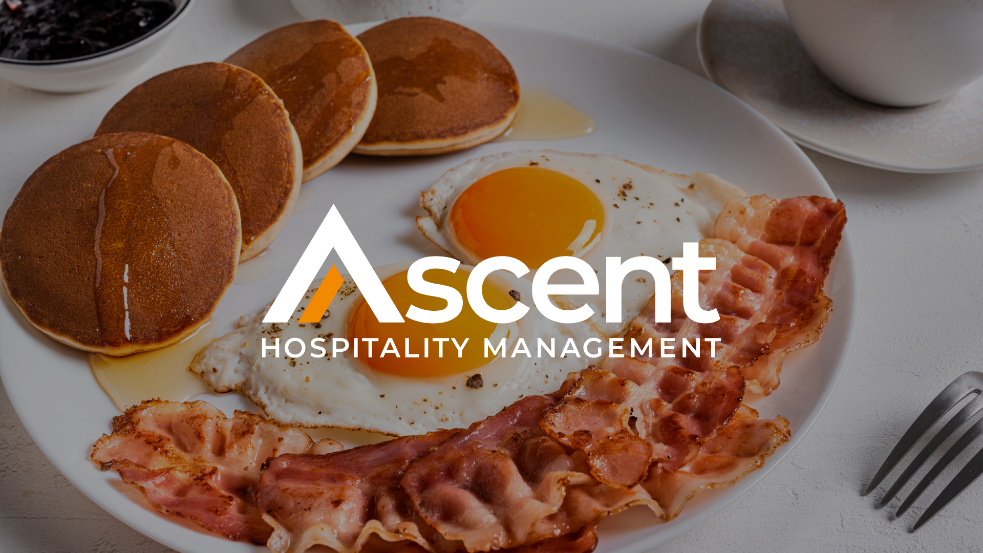 How Huddle House and Perkins Restaurant and Bakery Solved The Impossibility of Responding To Thousands of Daily Online Reviews